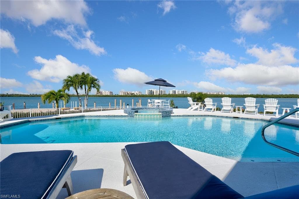 961 Giralda CT MARCO ISLAND, FL 34145