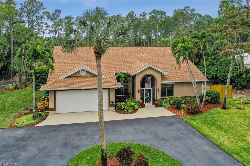 5980 Hidden Oaks LN NAPLES, FL 34119