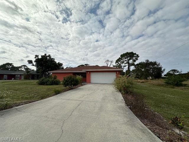 23 Clayton AVE LEHIGH ACRES, FL 33936