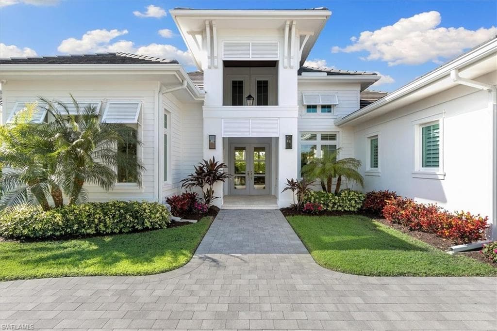 720 Anderson DR NAPLES, FL 34103