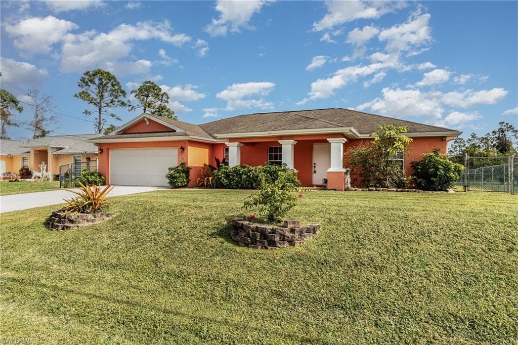 1100 Alaska AVE LEHIGH ACRES, FL 33971