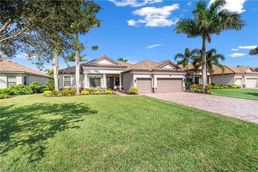 10063 Biscayne Bay LN NAPLES, FL 34120