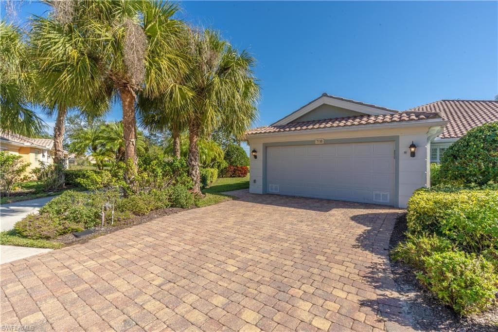 7190 Marconi CT NAPLES, FL 34114