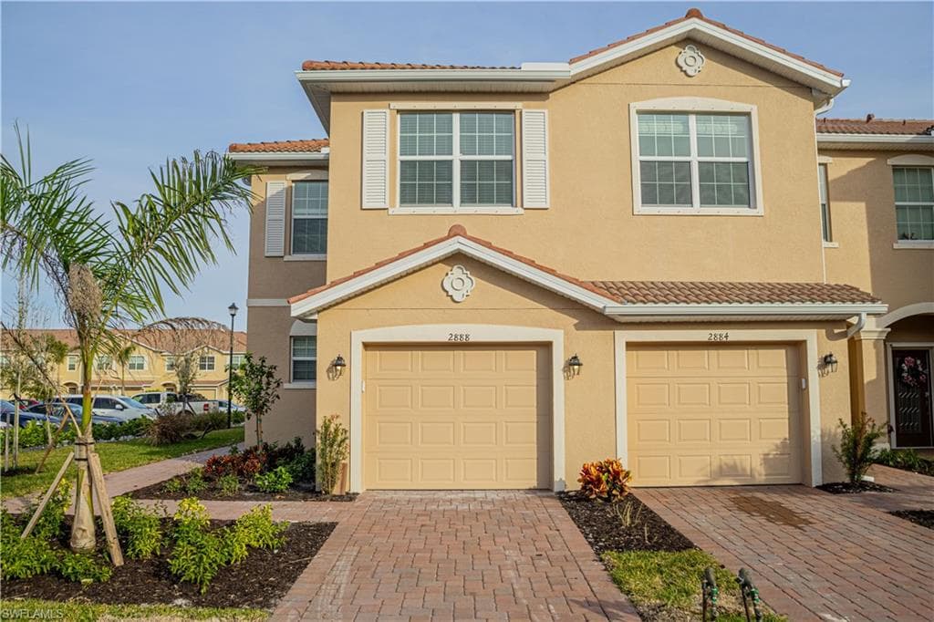 2888 Citrus ST NAPLES, FL 34120