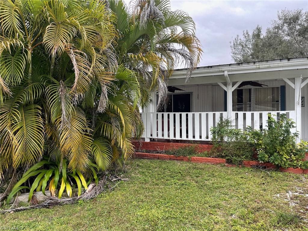 889 Cape Haze Way LN NAPLES, FL 34104