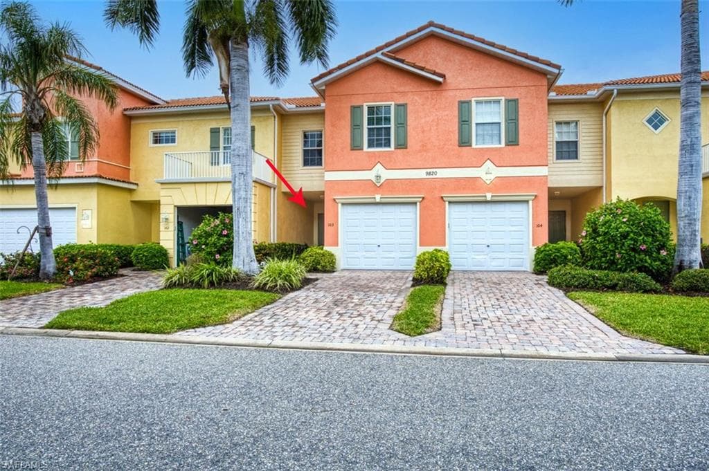 9820 Healthpark CIR 103 FORT MYERS, FL 33908