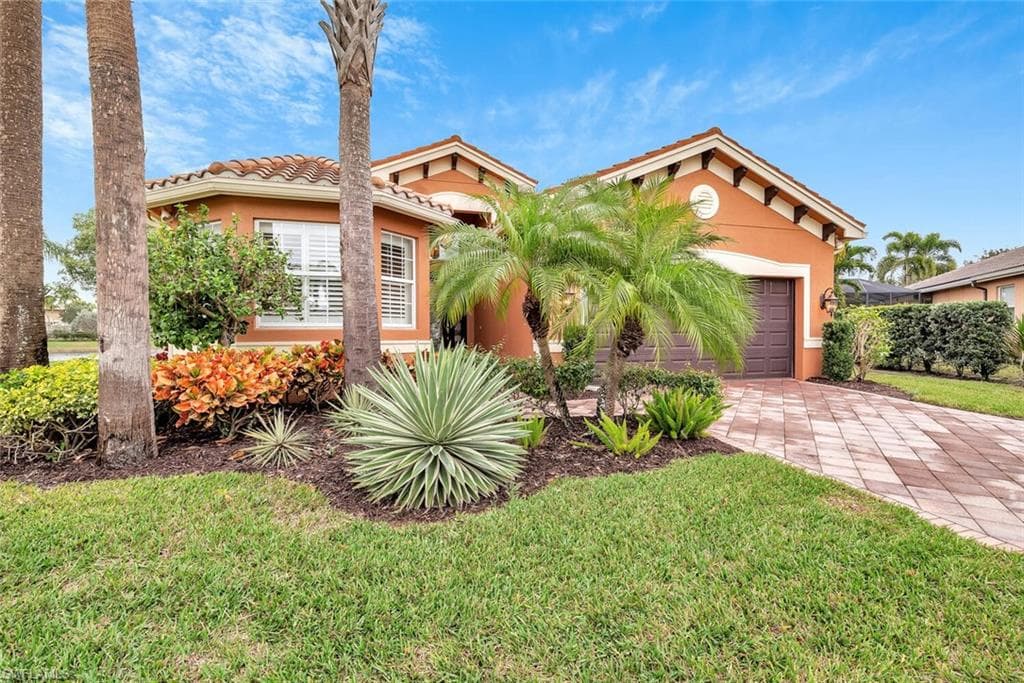 6769 Del Mar TER NAPLES, FL 34105