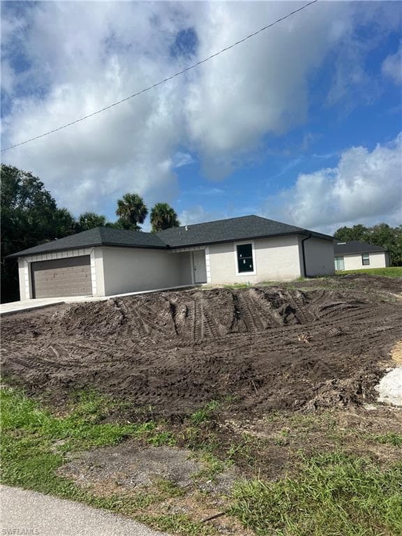 332 Peerless ST LEHIGH ACRES, FL 33974