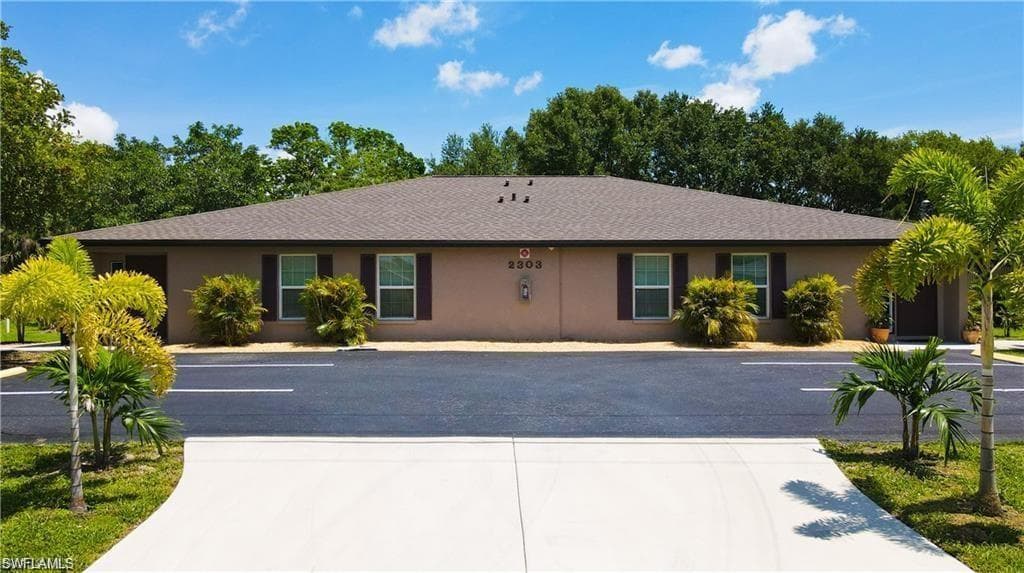 2303 NE 6th ST CAPE CORAL, FL 33909