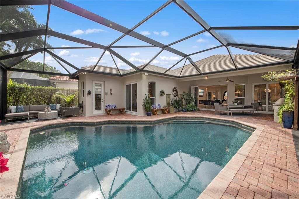 9166 Troon Lakes DR NAPLES, FL 34109