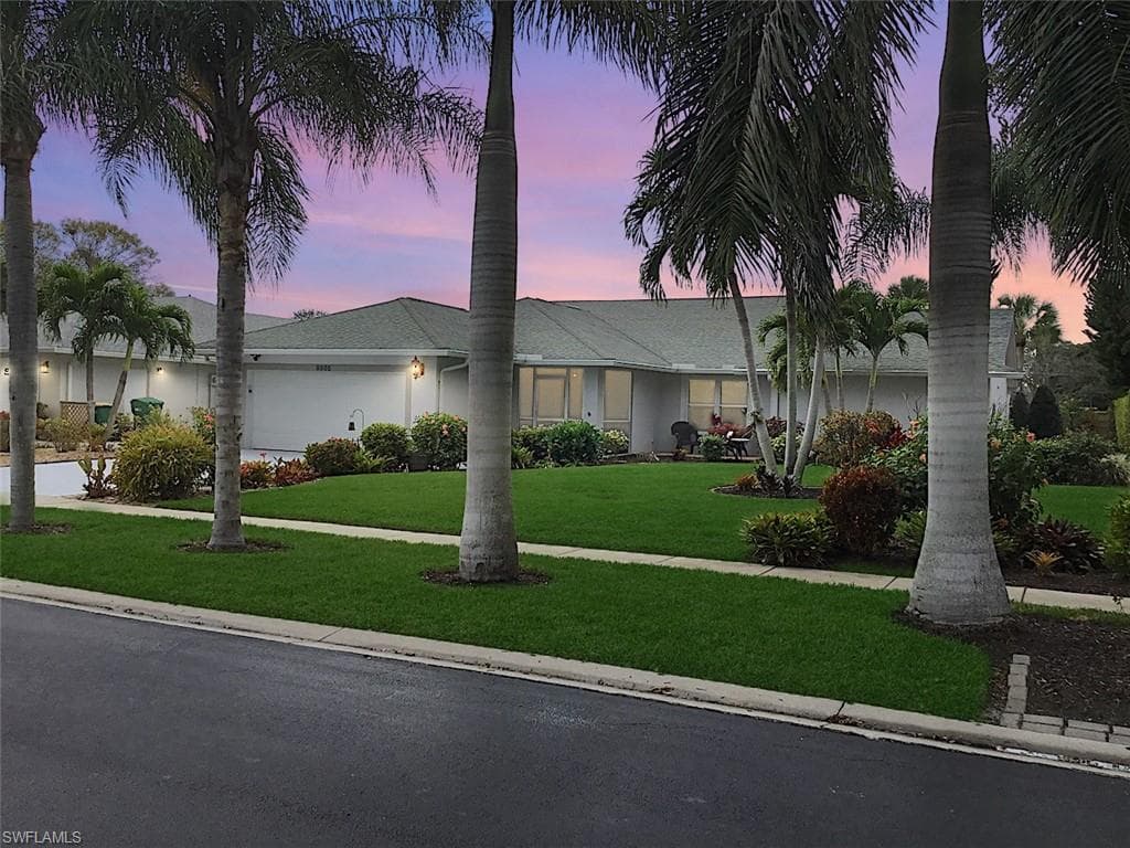 9985 Boca CIR NAPLES, FL 34109