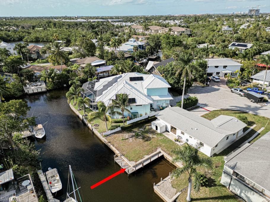 2700 Shoreview DR NAPLES, FL 34112