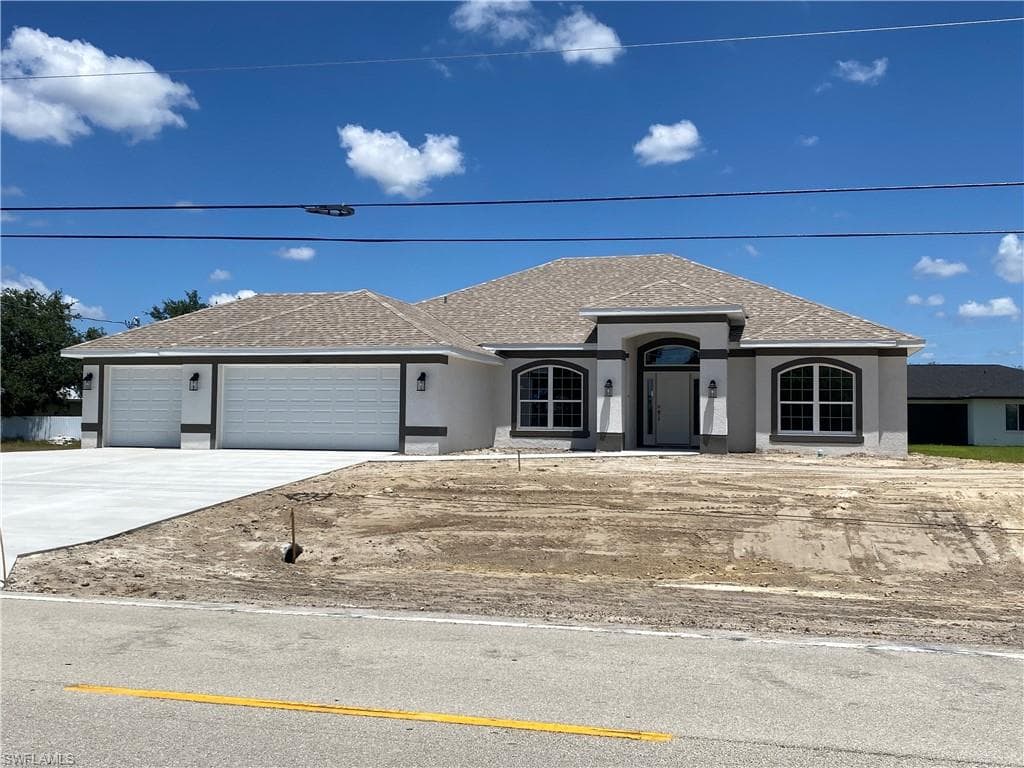 1109 Jacaranda PKWY E CAPE CORAL, FL 33909