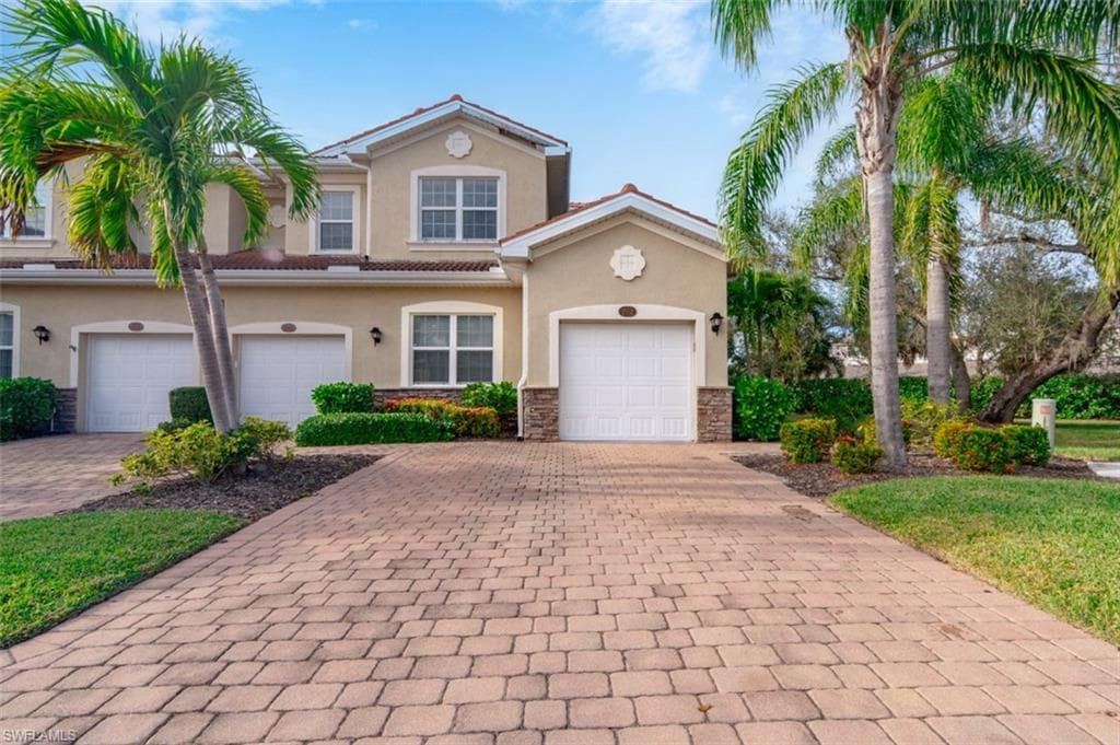 8531 Oakshade CIR 202 FORT MYERS, FL 33919