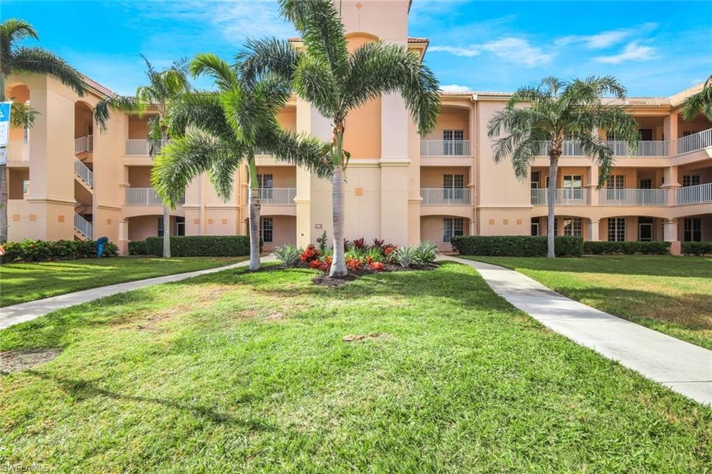 9100 Southmont CV 306 FORT MYERS, FL 33908