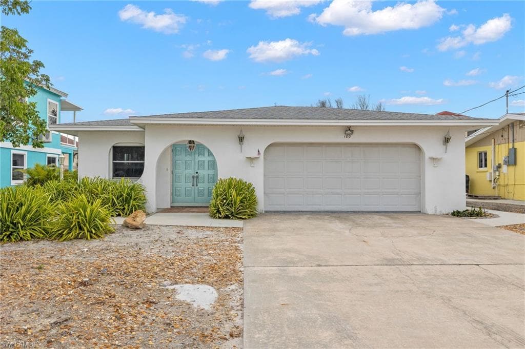 180 Curlew ST FORT MYERS BEACH, FL 33931