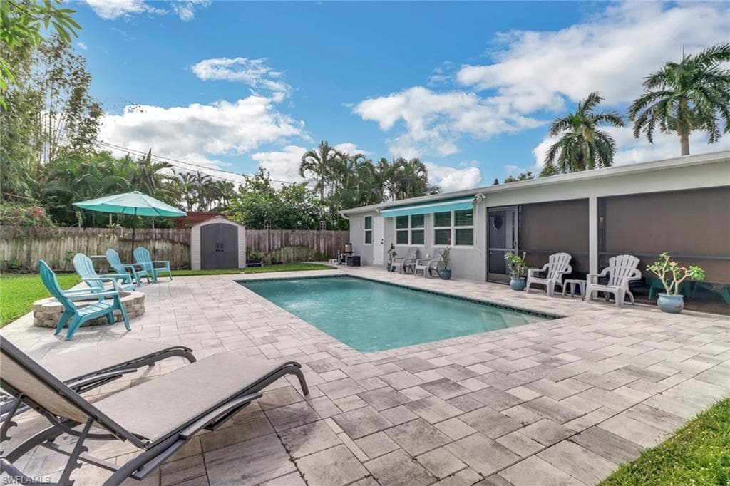 560 East Valley DR BONITA SPRINGS, FL 34134