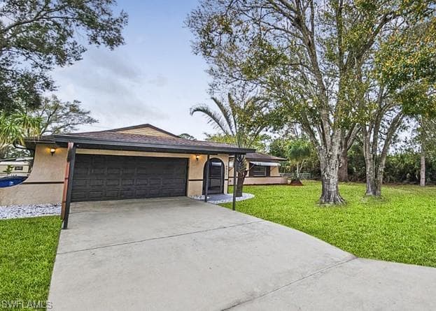 4911 7th ST W LEHIGH ACRES, FL 33971