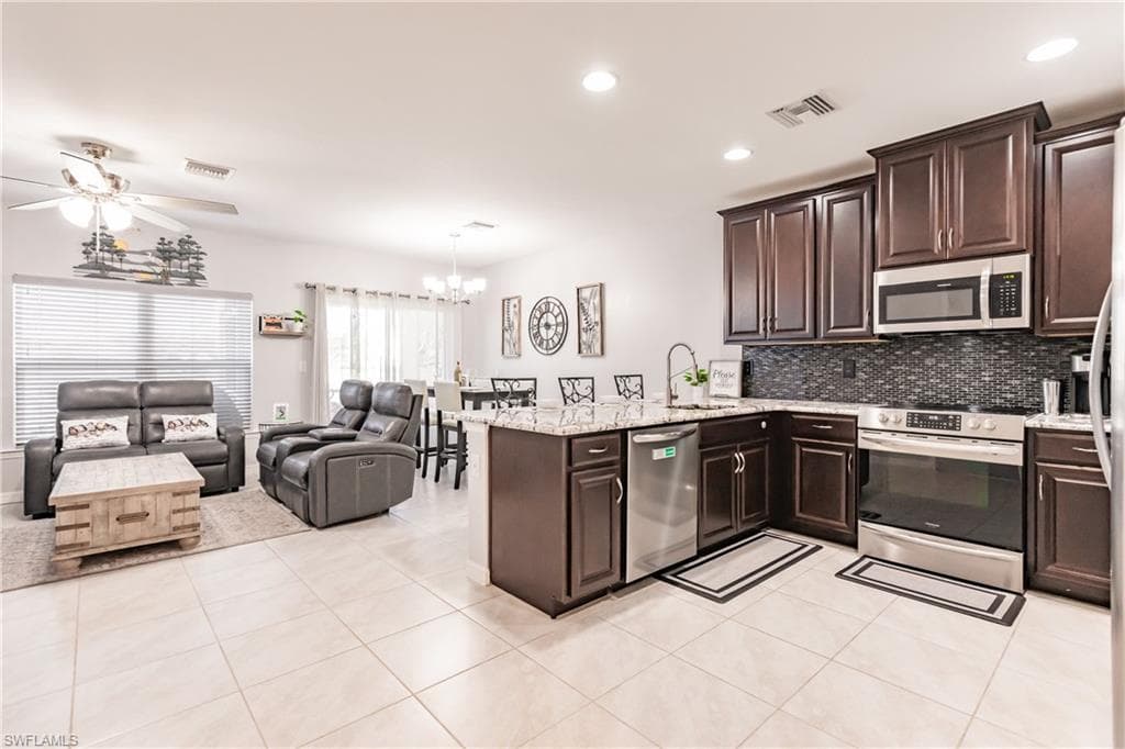 3756 Crofton CT FORT MYERS, FL 33916