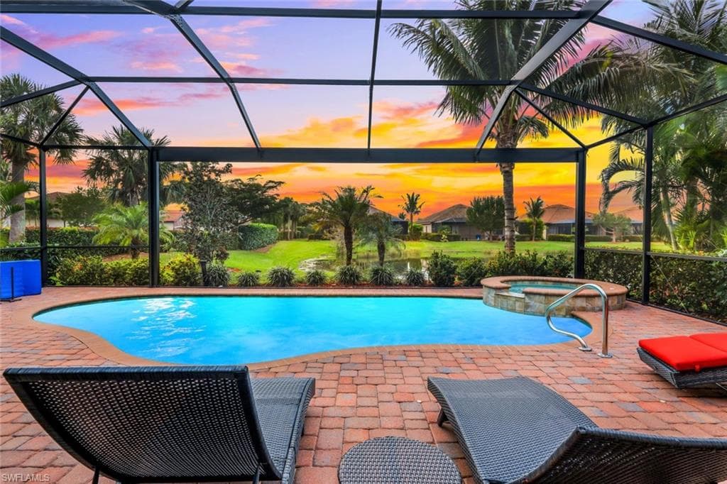 28152 Foxrock CT BONITA SPRINGS, FL 34135