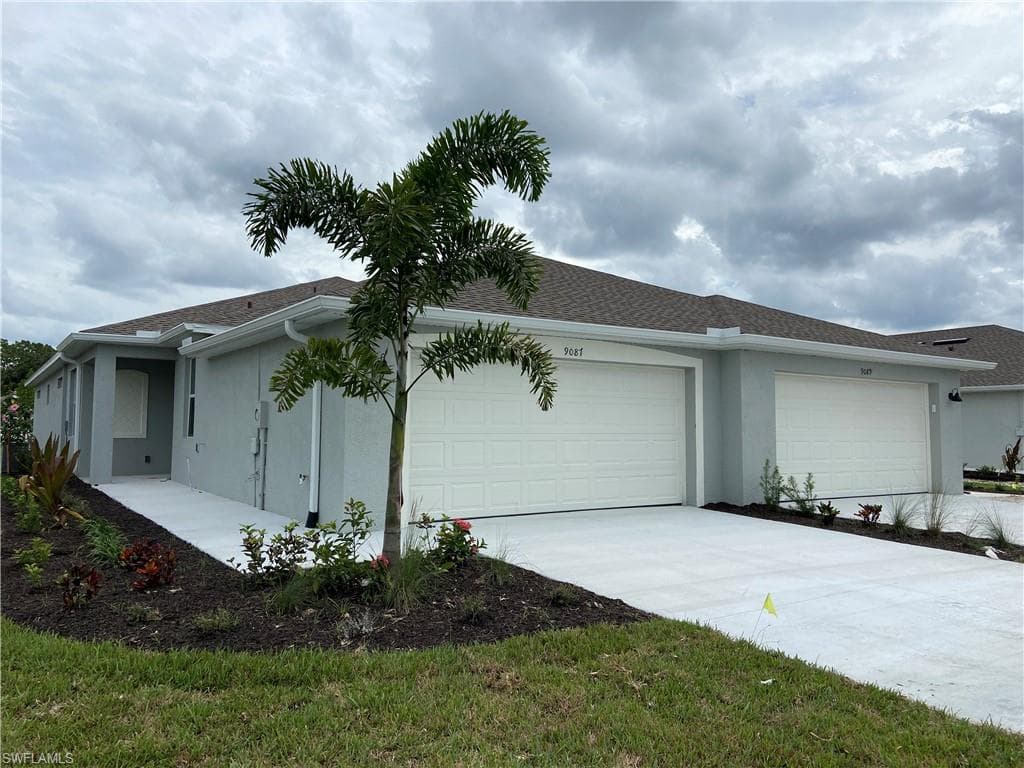 9087 Leatherwood LOOP LEHIGH ACRES, FL 33936