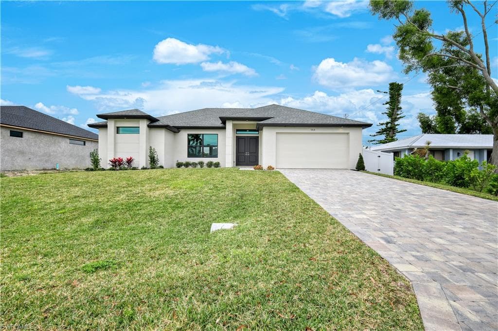 1919 SW 48th TER CAPE CORAL, FL 33914