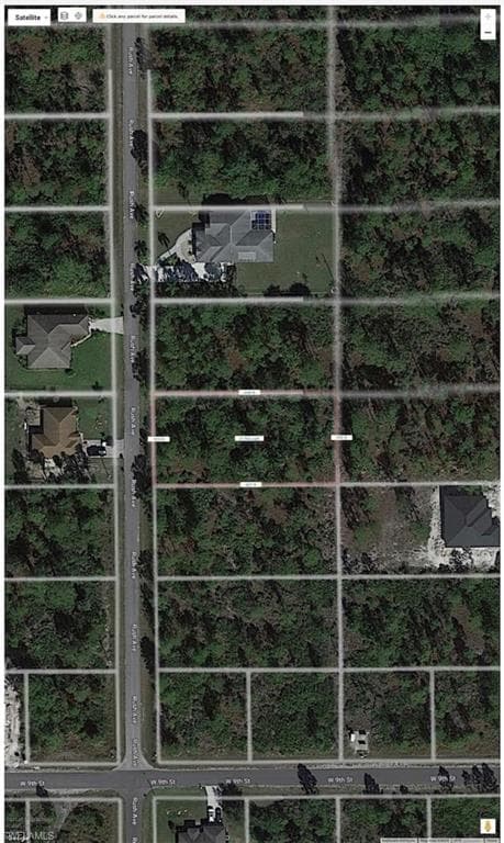 906 Rush AVE LEHIGH ACRES, FL 33972