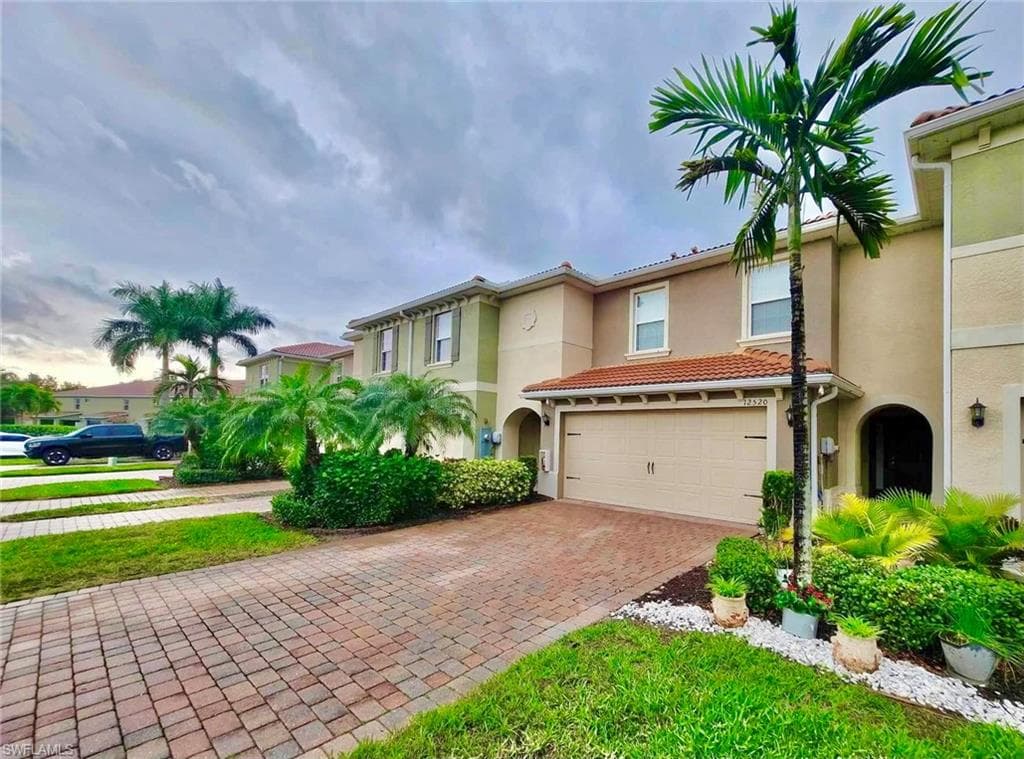 12520 Laurel Cove DR FORT MYERS, FL 33913