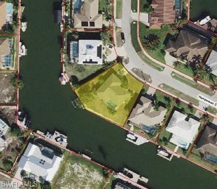 355 Henderson CT MARCO ISLAND, FL 34145