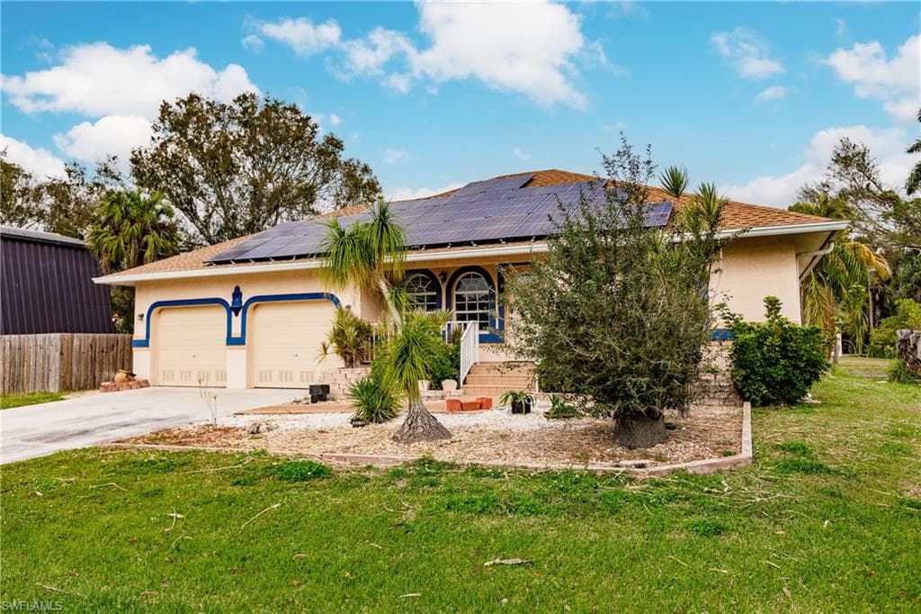 61 Cardinal DR NORTH FORT MYERS, FL 33917