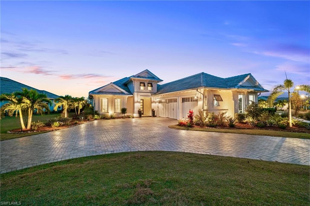 6154 Megans Bay DR NAPLES, FL 34113