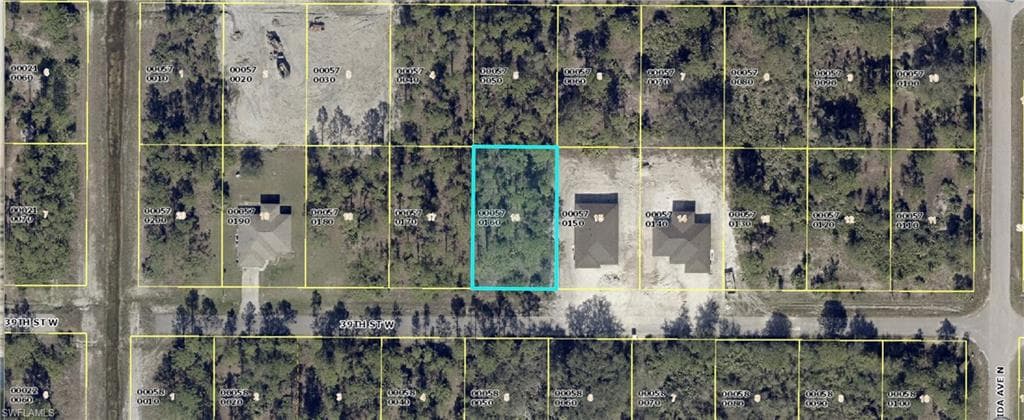 2810 39th ST W LEHIGH ACRES, FL 33971