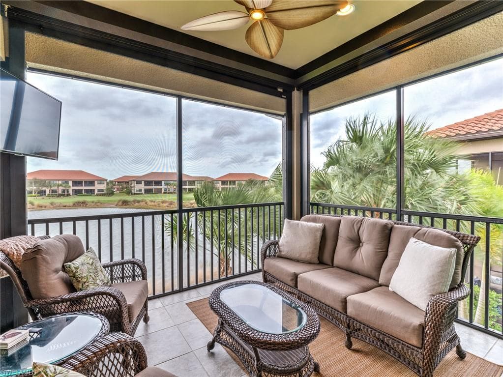 9672 Montelanico LOOP NW 204 NAPLES, FL 34119