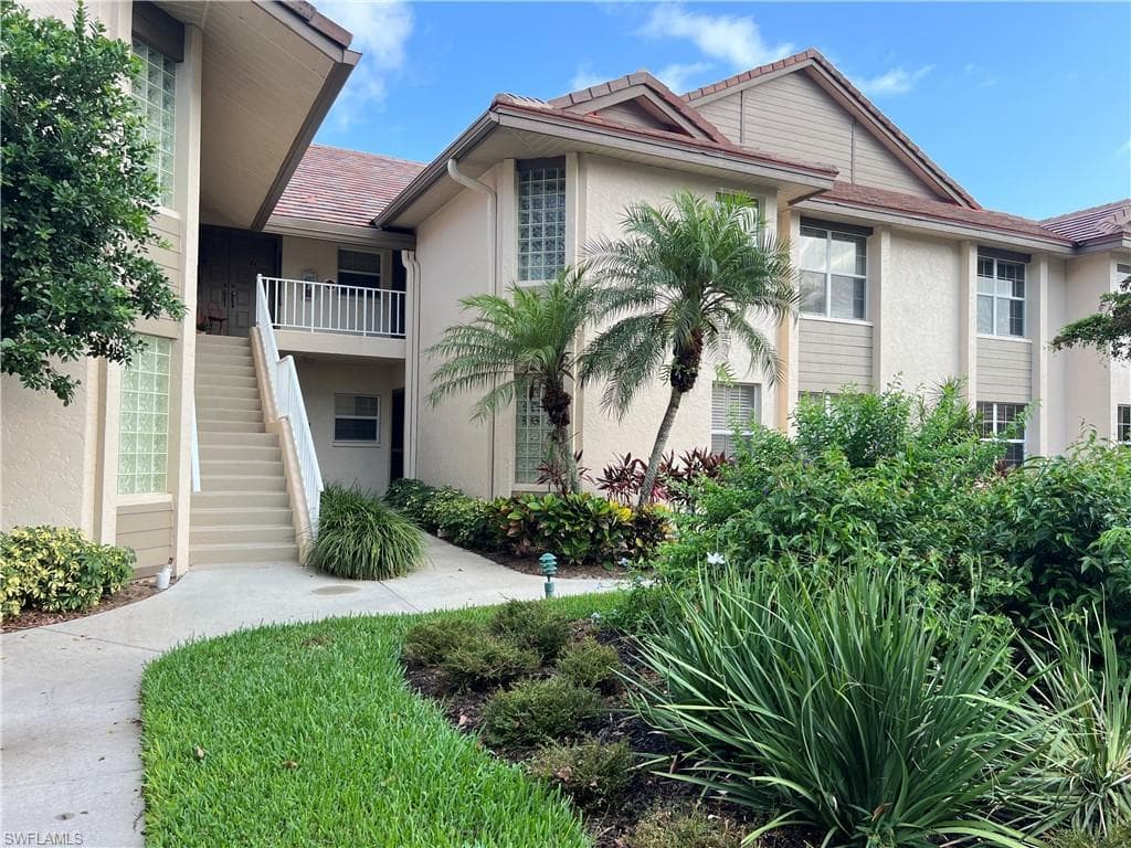 26891 Wedgewood DR 202 BONITA SPRINGS, FL 34134