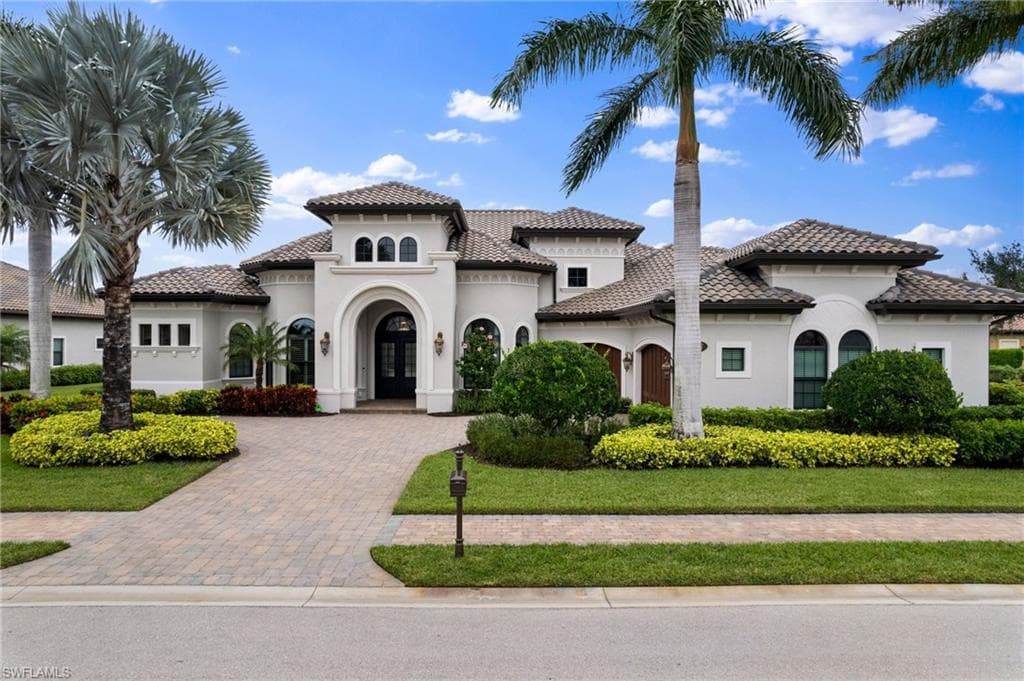 6627 Barbera LN NAPLES, FL 34113
