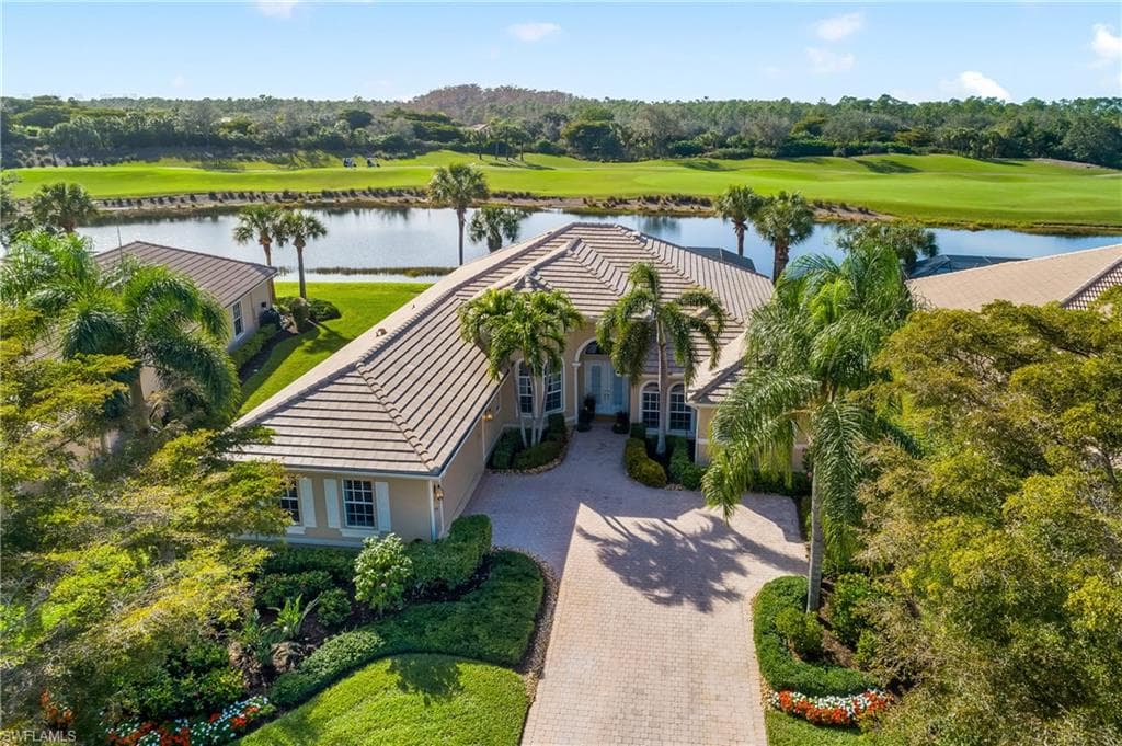 22300 Kenwood Isle DR ESTERO, FL 34135