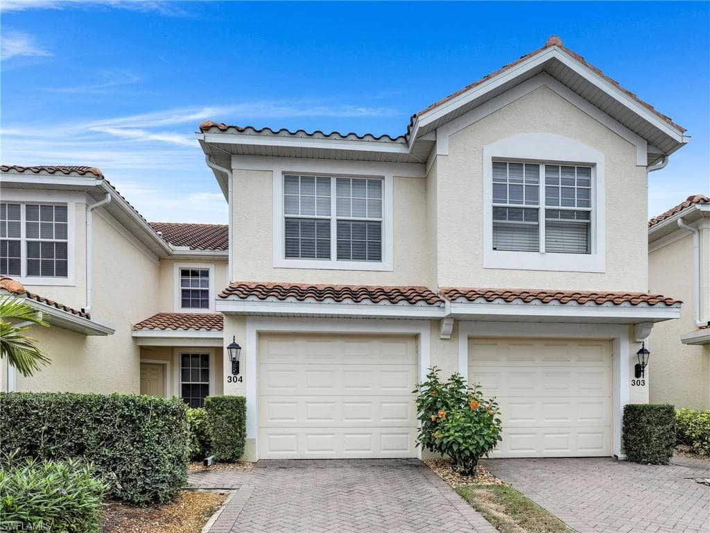 1435 Tiffany LN 304 NAPLES, FL 34105