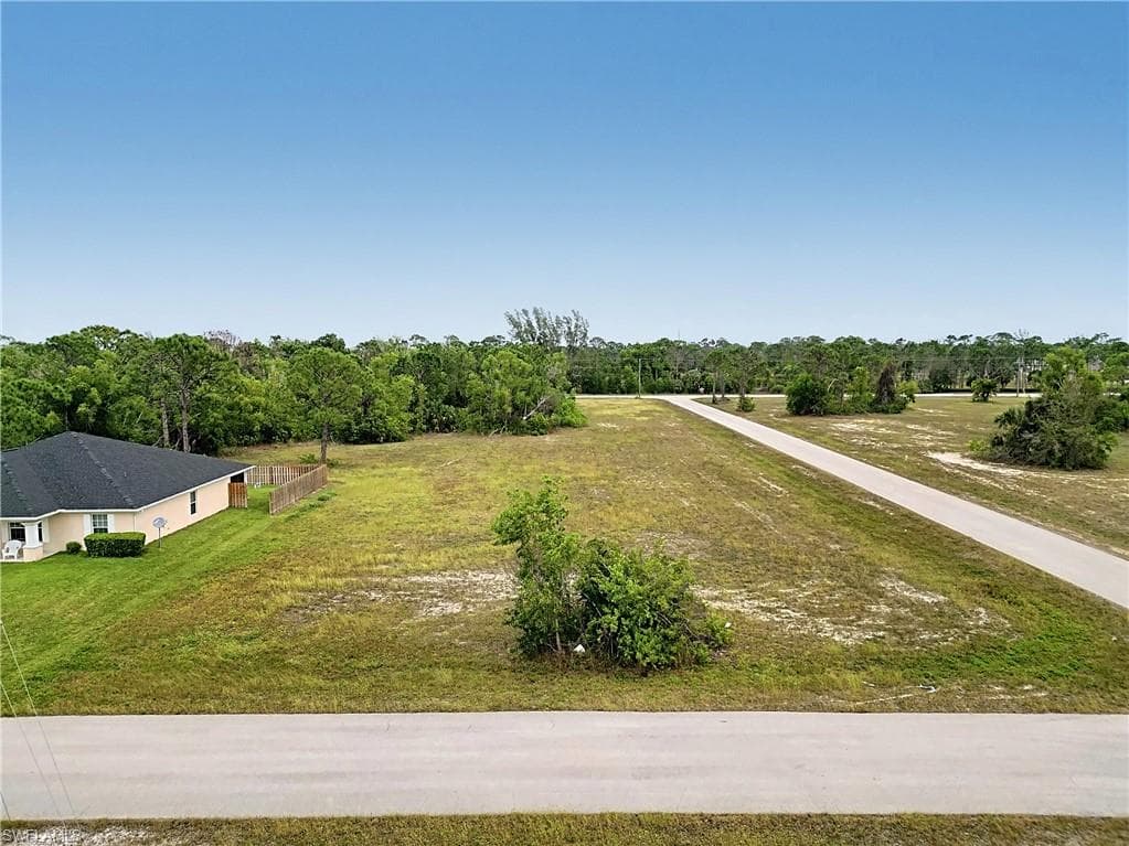 3403 41st PL CAPE CORAL, FL 33993