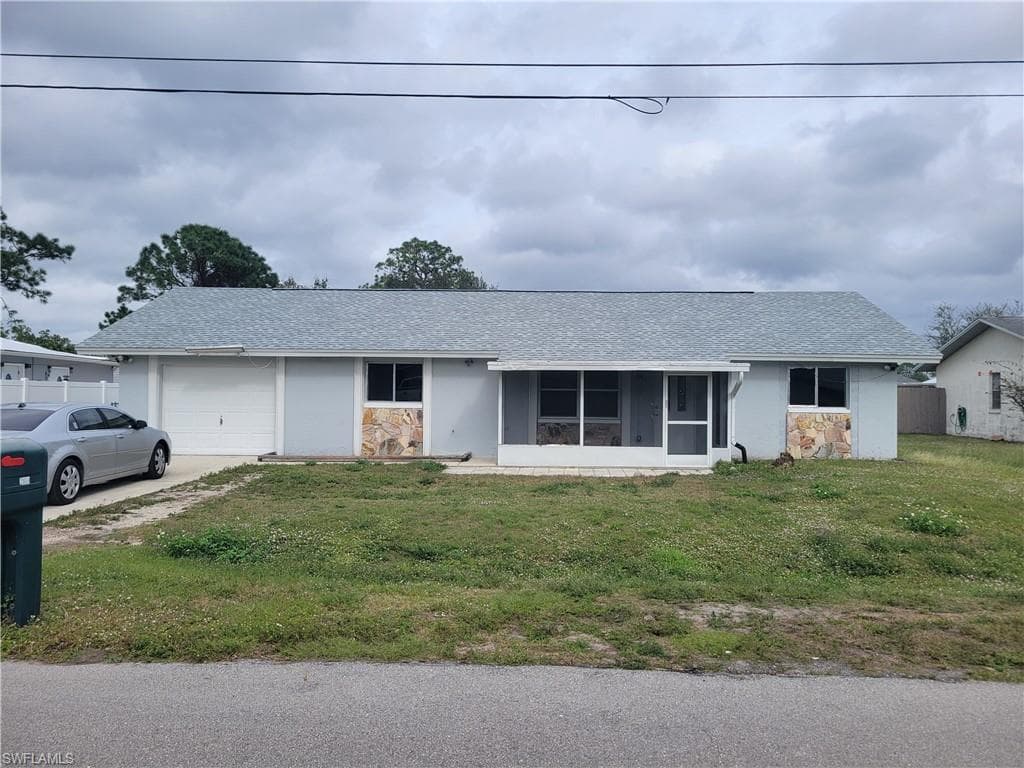 2814 7th ST W LEHIGH ACRES, FL 33971