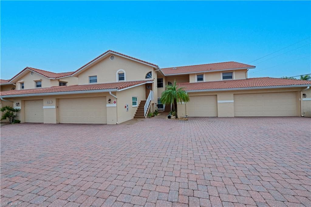 1210 El Dorado PKWY W 103 CAPE CORAL, FL 33914
