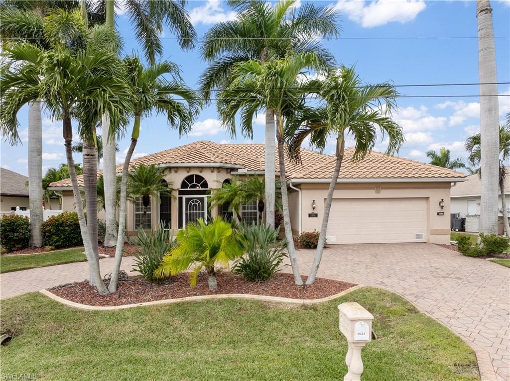 1524 SE 6th AVE CAPE CORAL, FL 33990