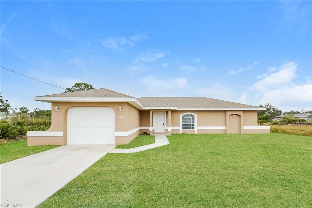 2900 73rd ST W LEHIGH ACRES, FL 33971