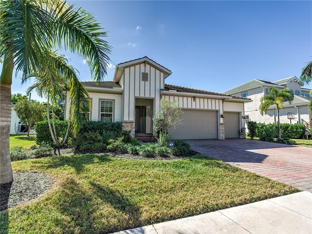 1240 Caloosa Pointe DR FORT MYERS, FL 33901