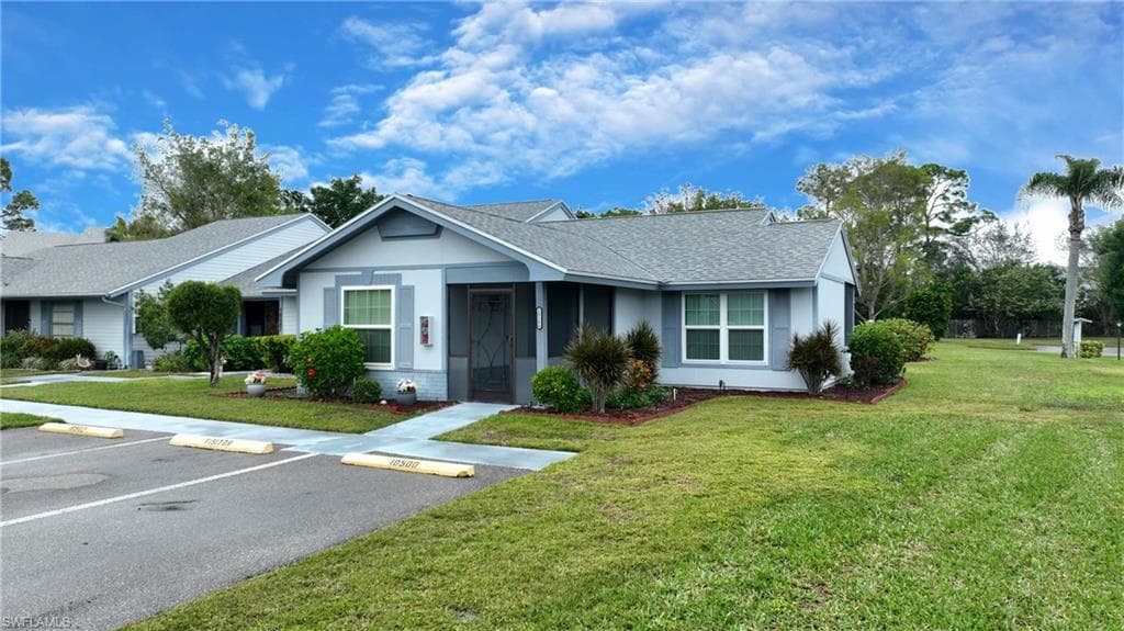 10500 Newbury CT LEHIGH ACRES, FL 33936