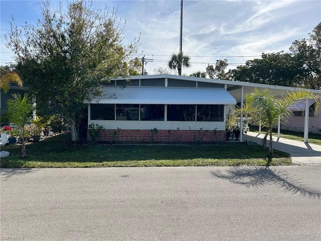 23 Poinsettia DR FORT MYERS, FL 33905