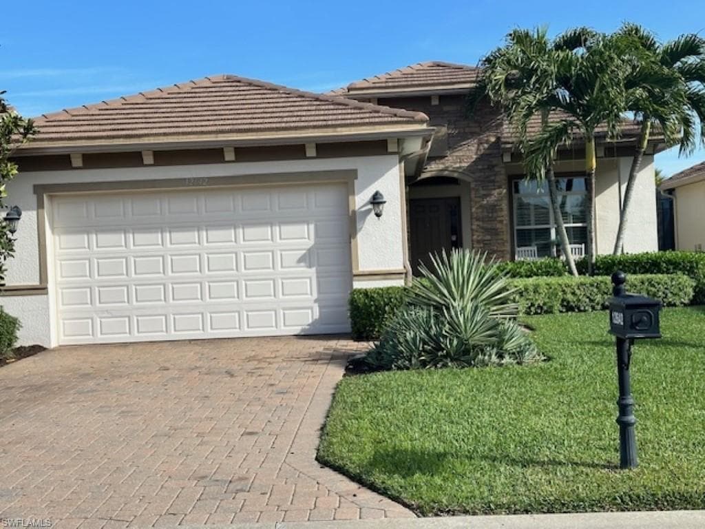 12642 Fairway Cove CT FORT MYERS, FL 33905