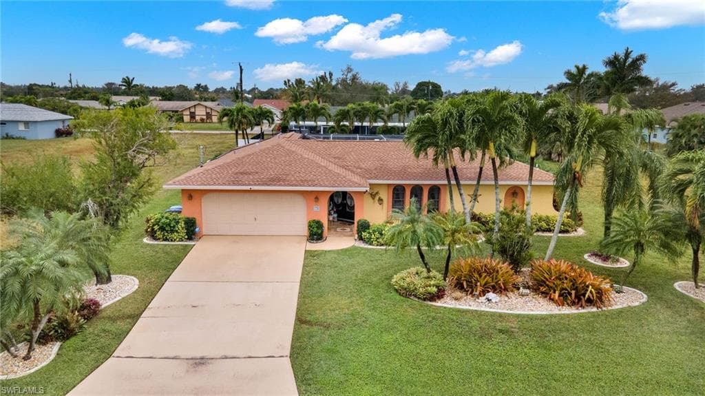 538 Retunda PKWY W CAPE CORAL, FL 33904