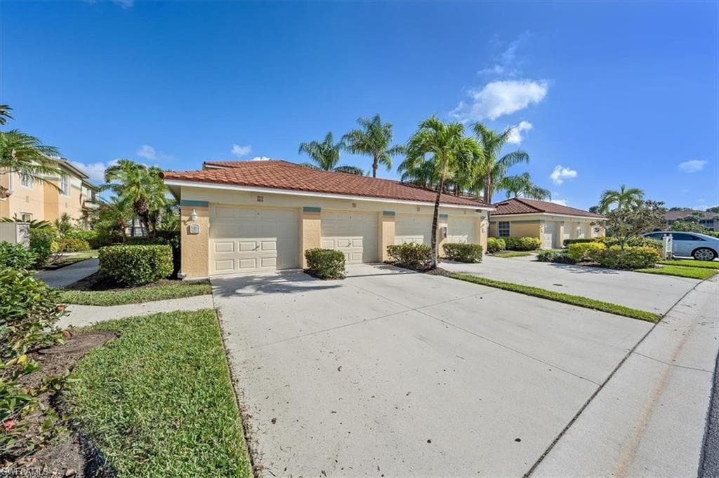 10941 Santa Margherita RD 104 ESTERO, FL 34135