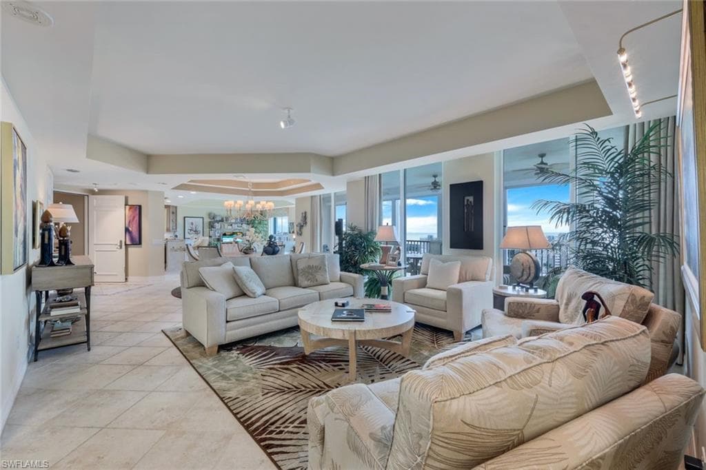 295 Grande WAY 1202 NAPLES, FL 34110