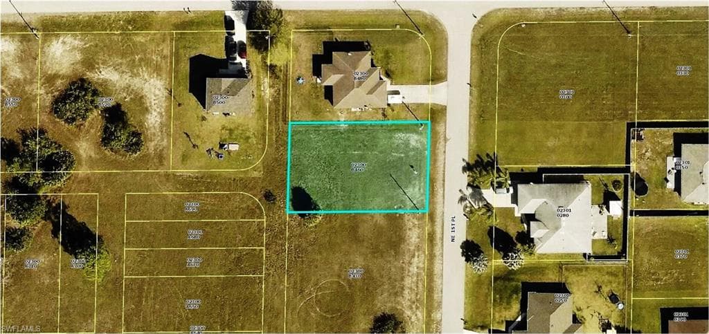 2828 NE 1st PL CAPE CORAL, FL 33909